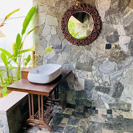 Thaprobana Villa Tangalle - Private Villa Exterior photo